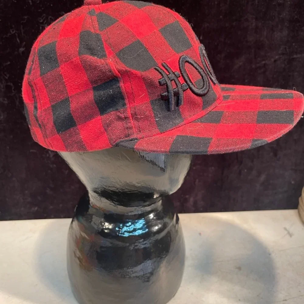 SNAP BACK BASEBALL CAP - Picture 2 of 2